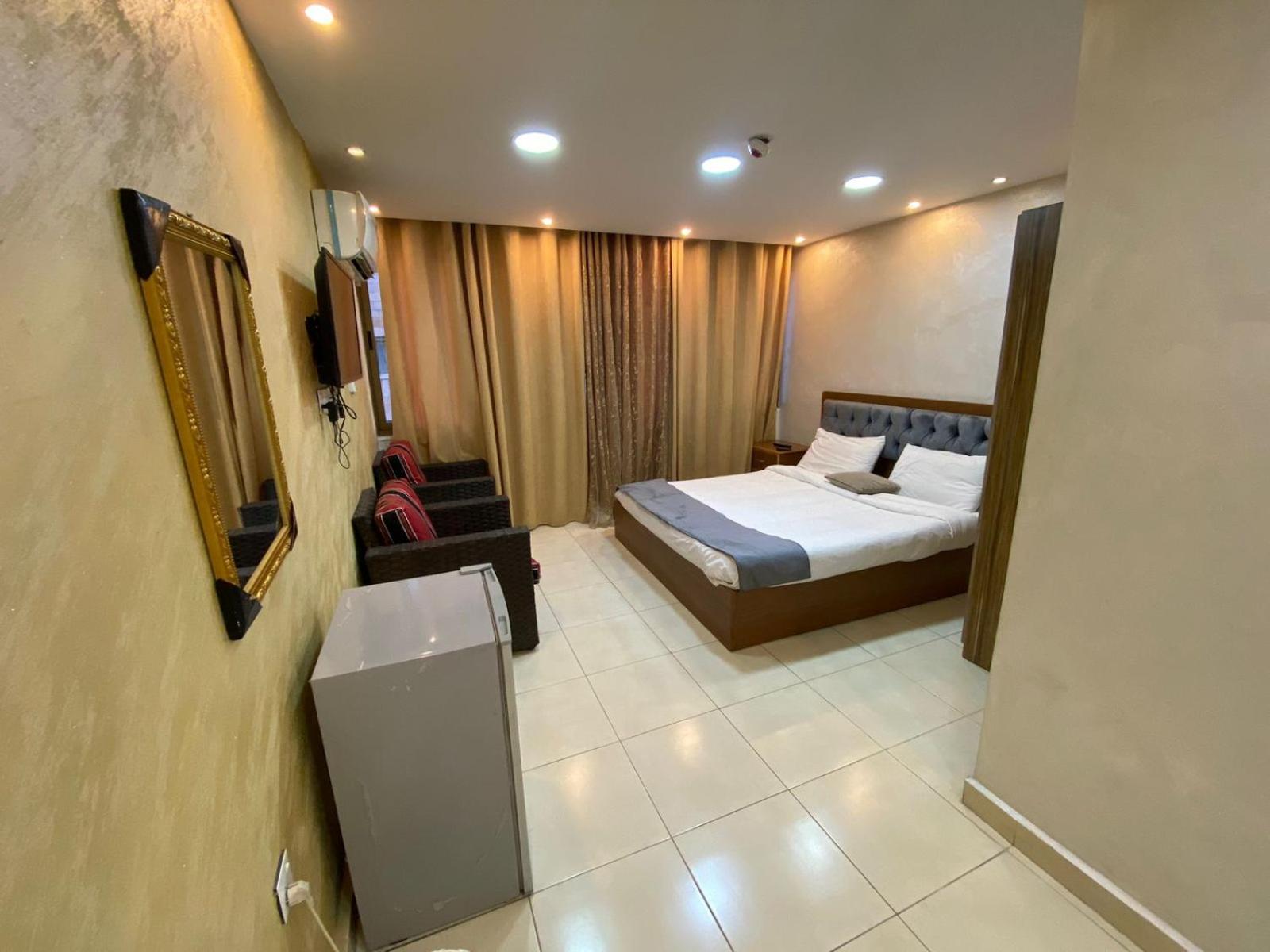 Zuwwar Aqaba Hotel Bagian luar foto