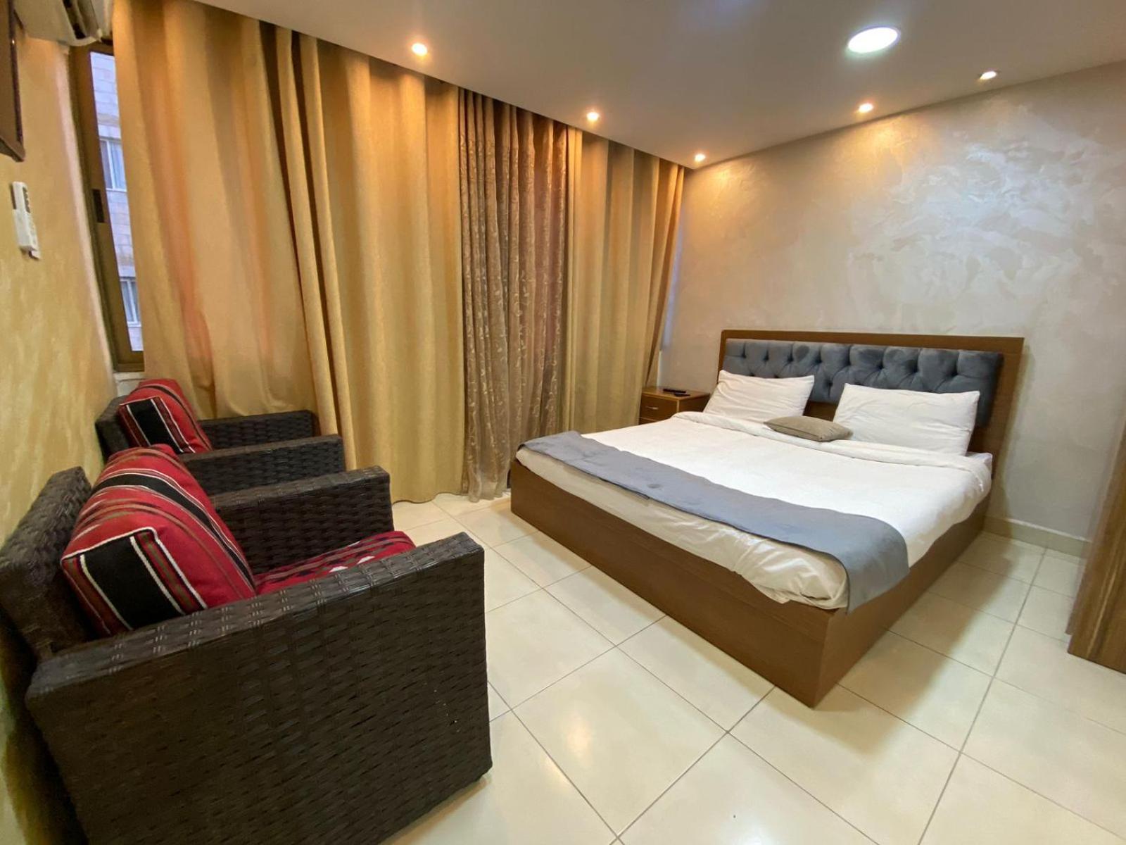 Zuwwar Aqaba Hotel Bagian luar foto