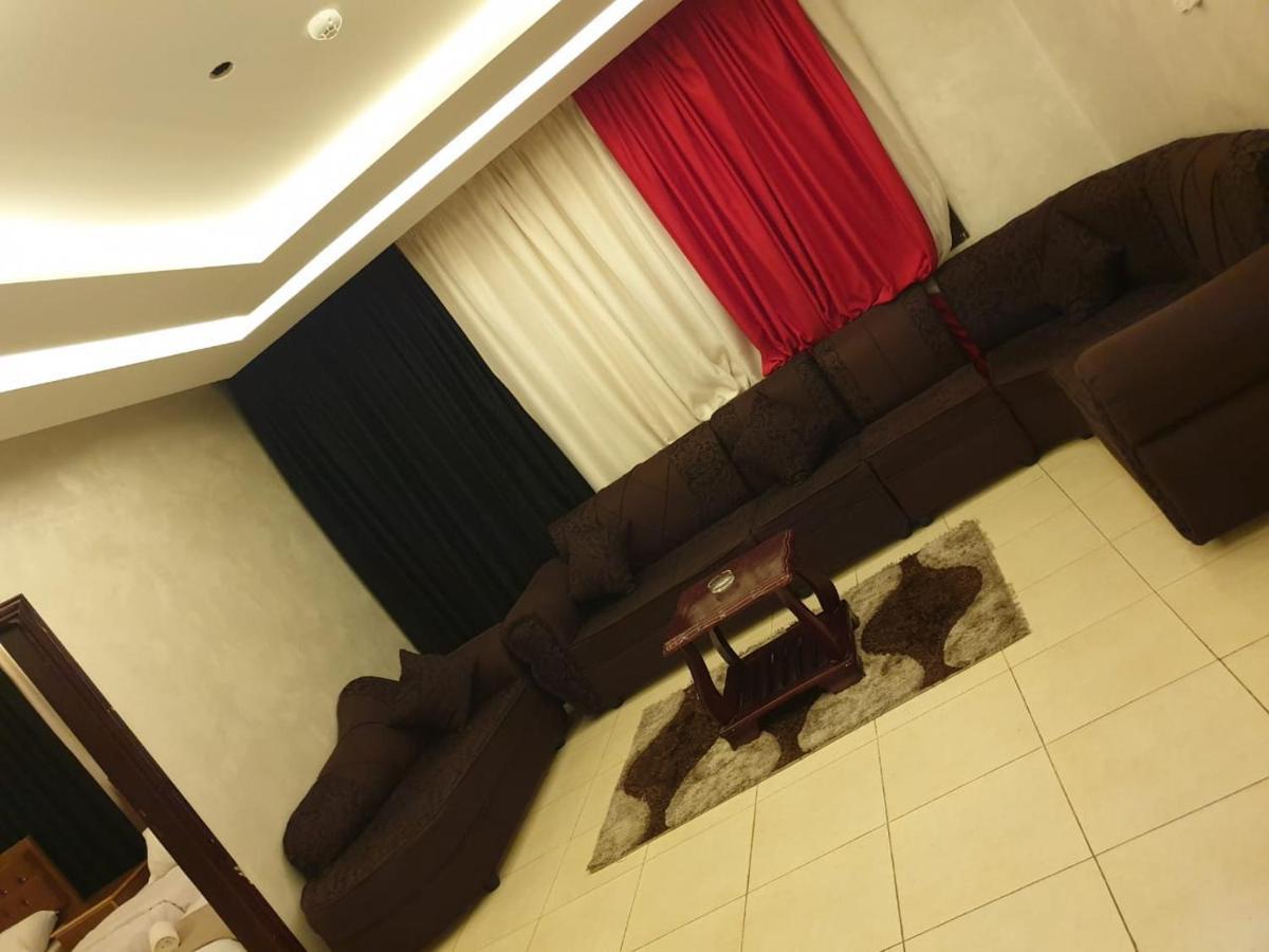 Zuwwar Aqaba Hotel Bagian luar foto