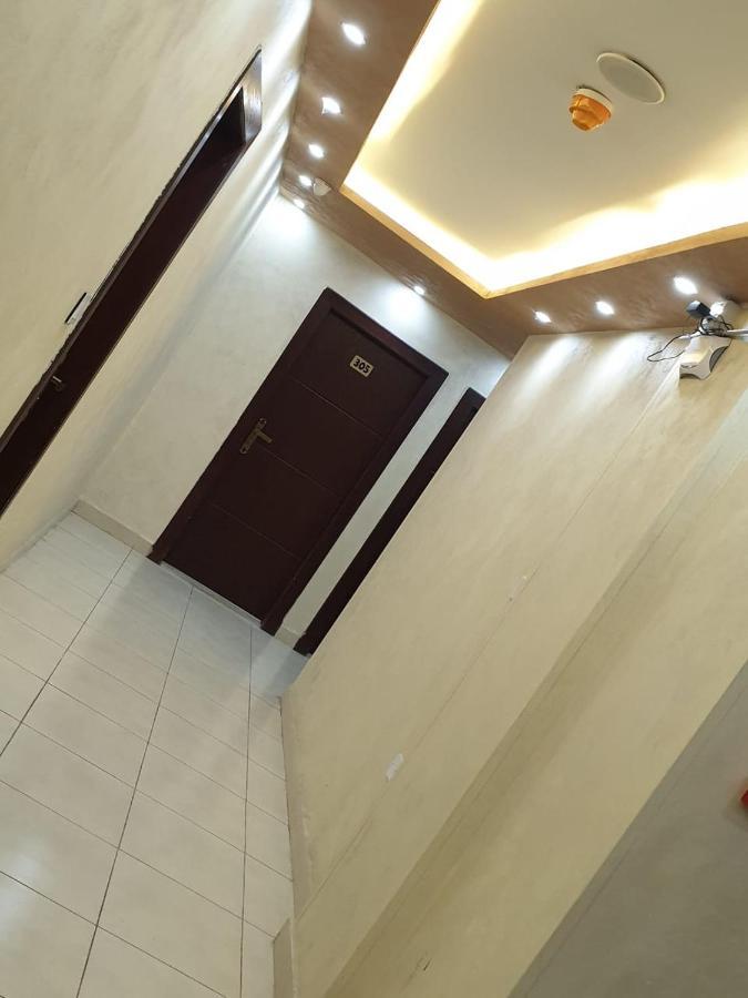 Zuwwar Aqaba Hotel Bagian luar foto