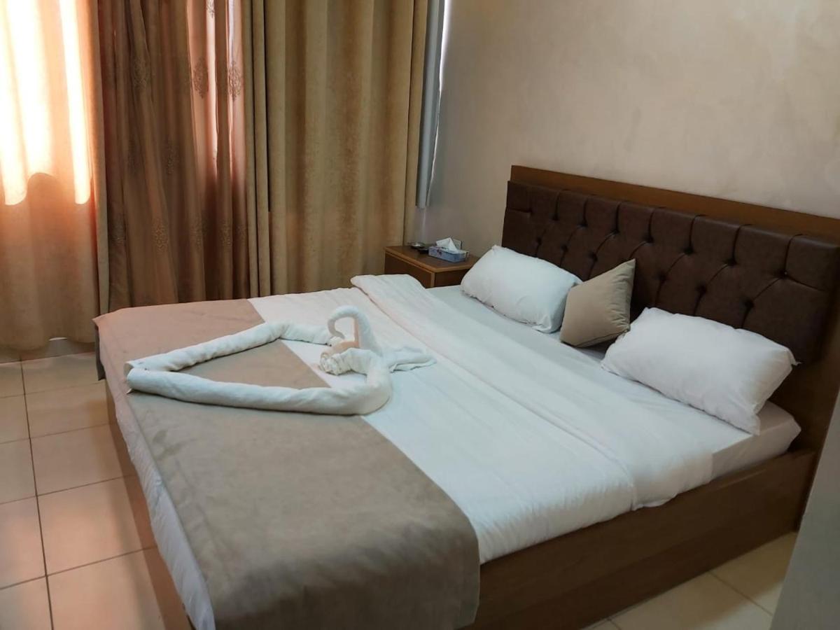 Zuwwar Aqaba Hotel Bagian luar foto