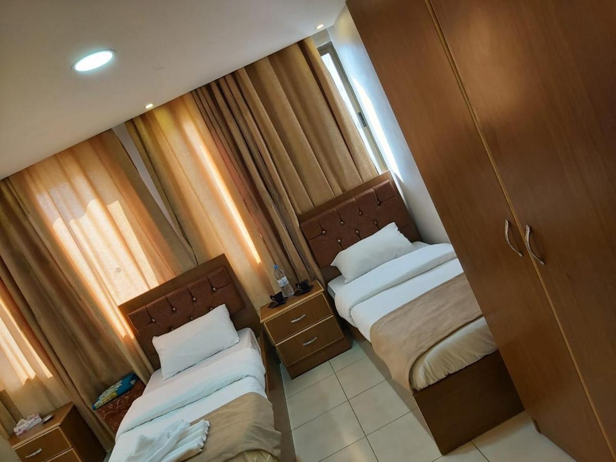 Zuwwar Aqaba Hotel Bagian luar foto
